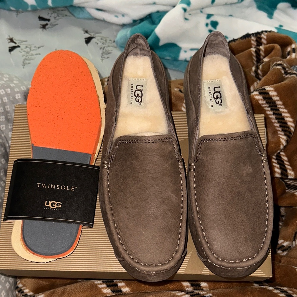 UGG Men's Brown Loafers with Twinsole 7m/8.5w
